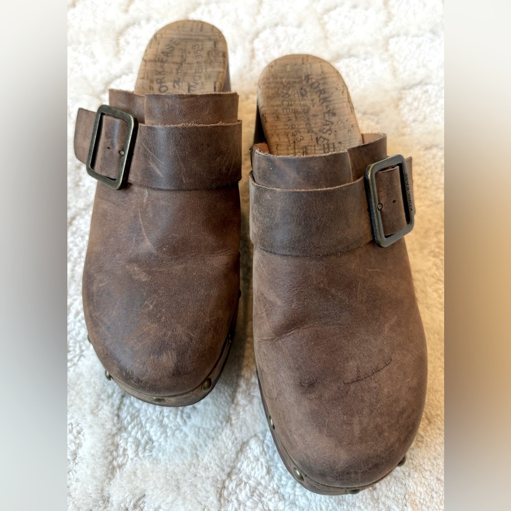 KORK-EASE leather platform clogs Size 8.